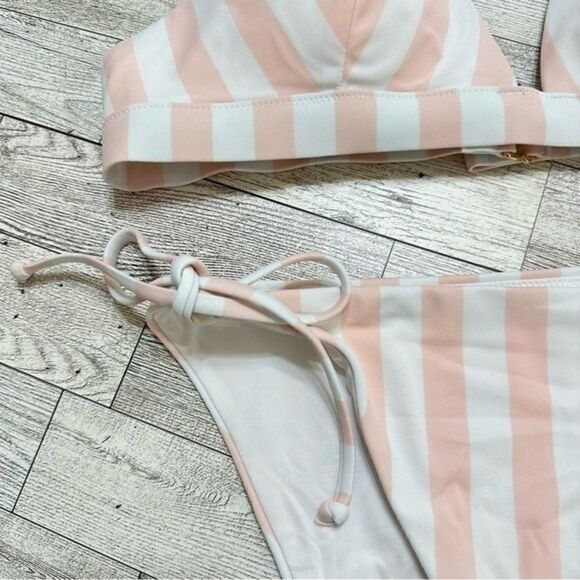 VICTORIA’S SECRET STRIPE HALTER PADDED TOP & BIKINI‎ BOTTOM SET LARGE - Picture 4 of 8